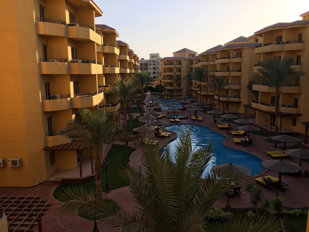 Pool View Apartments At British Resort - Unit 15 Hurghada Exteriör bild